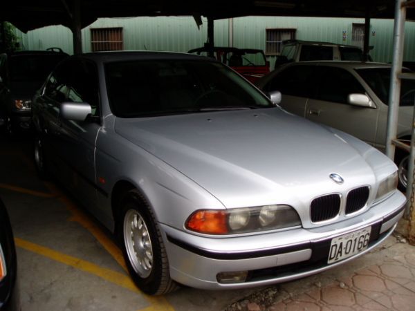 1997年 BMW 520i 銀色 照片1